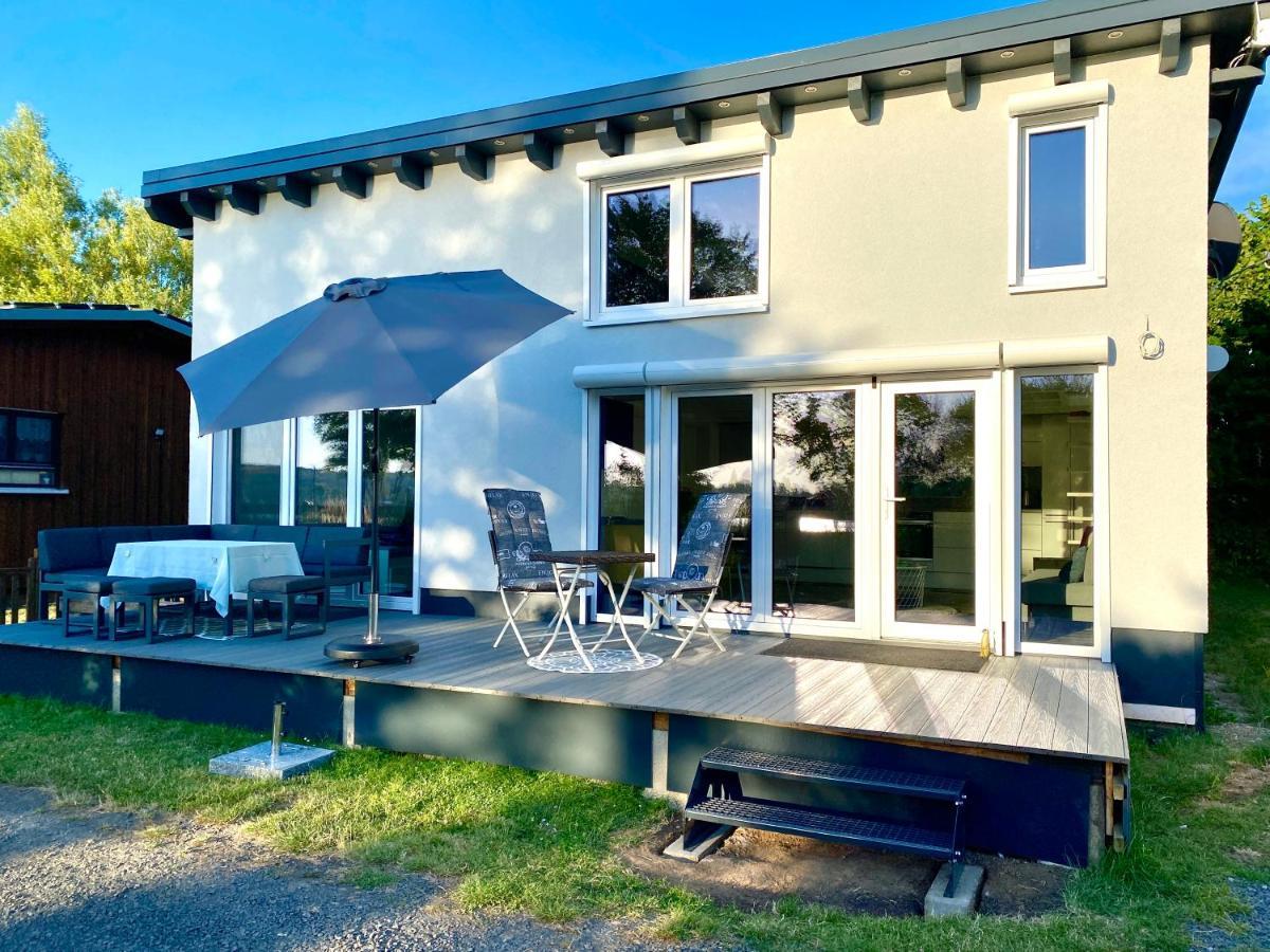 House Of Happiness Mit Seeblick Hungen Extérieur photo